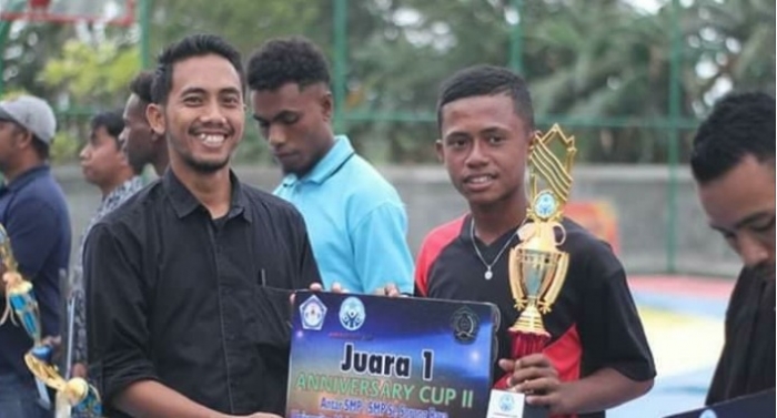 PRODI PENJAS FKIP UNIMUDA SUKSES GELAR TURNAMEN ANNIVERSARY CUP 2, SMA N 3 KOTA SORONG & SMP LAB. UNIMUDA PULAU ARAR JUARA 1